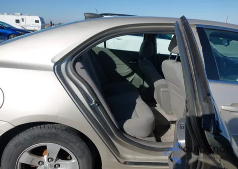 2016 Chevrolet Malibu Limited 1Fl z USA, uszkodzony, nr VIN 1G11A5SA2GF129880